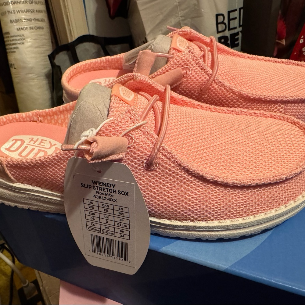 Hey Dude Pink Loafers - Picture 5 of 8